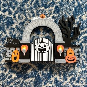 Hyde & eek! Mini wood mantle cemetery halloween decoration